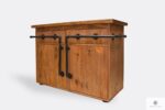 Drewniana komoda z szufladami półkami do sypialni DENAR