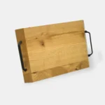 Drewniana taca z uchwytami do serwowania