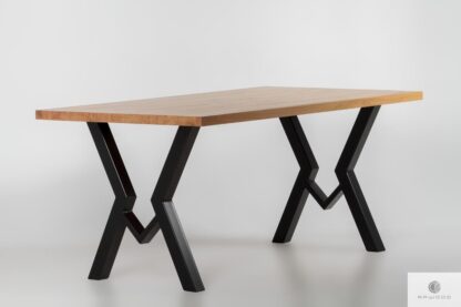 Industrialny stół z dębowym blatem na metalowych nogach OLBERO II