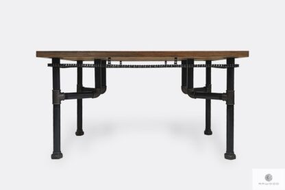 Industrialny stół z sosnowego drewna litego do salonu VENTUR
