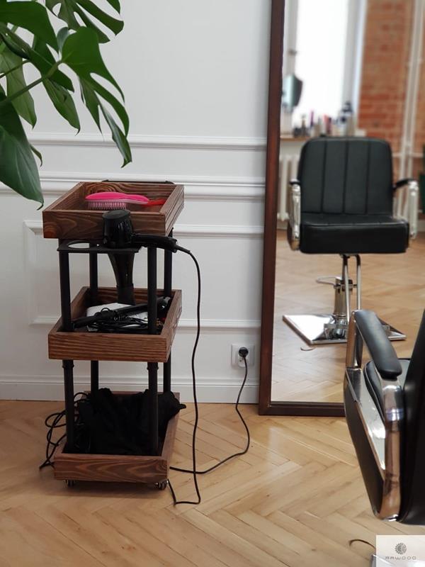 Industrialny wozek fryzjerski na kolkach z drewna litego Producent Mebli RaWood Premium Furniture