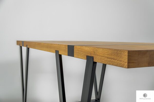 Industrialny stół z dębowego drewna litego na metalowych nogach NERON