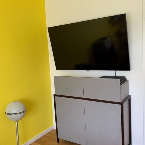 Nowoczesna komoda salonowa z szufladami do sypialni BOSTON