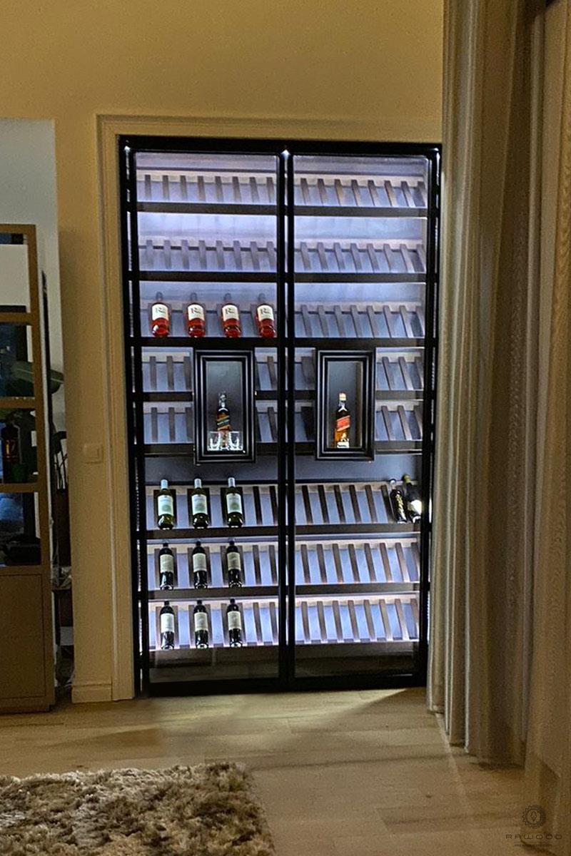 Nowoczesna szklana witryna drewniana na alkohol na indywidualne zamówienie Klienta