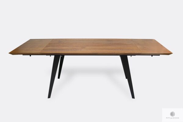 Designerski stół z drewna litego z metalowymi nogami do jadalni CORTEZ
