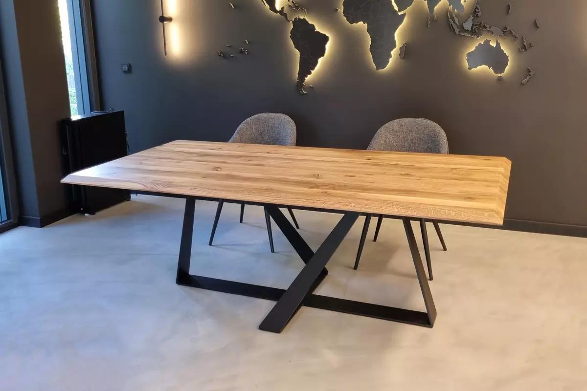 Stół drewniany do jadalni na co zwrócić uwagę jaki stół drewniany kupić drewniane stoły okrągłe prostokątne