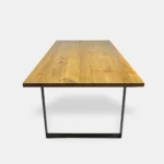 Stół z dębowym blatem i metalowymi nogami Westa