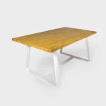 Nowoczesny stół z dębowego drewna do jadalni MERE