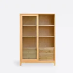 Nowoczesna witryna ze szklanymi frontami przesuwanymi COSTA