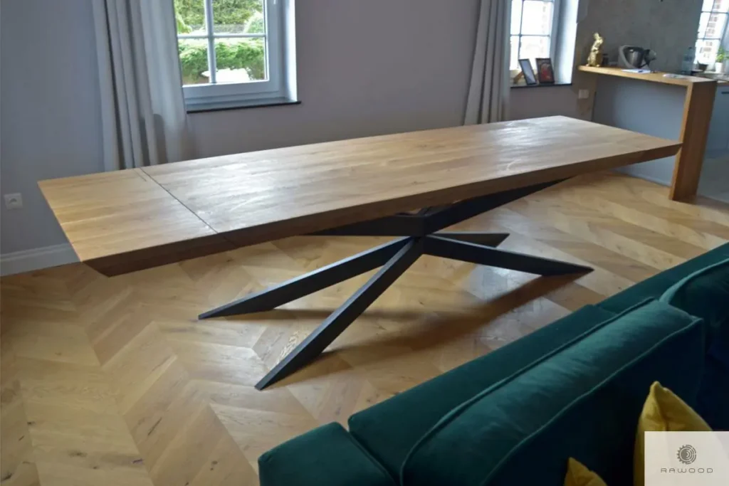 stół industrialny do salonu