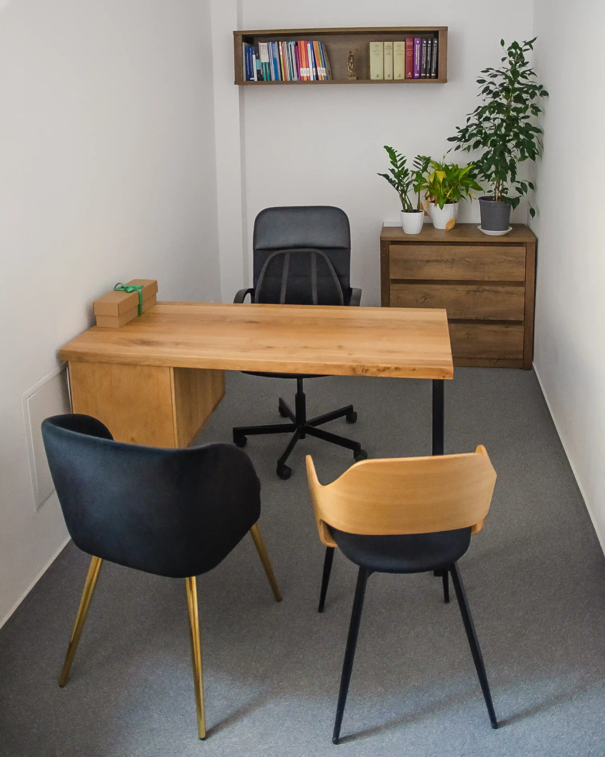 drewniane biurko od producenta cameron