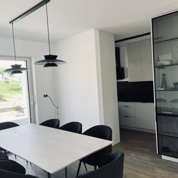 Stół dębowy z dostawkami CORTEZ bielony wzmocniony